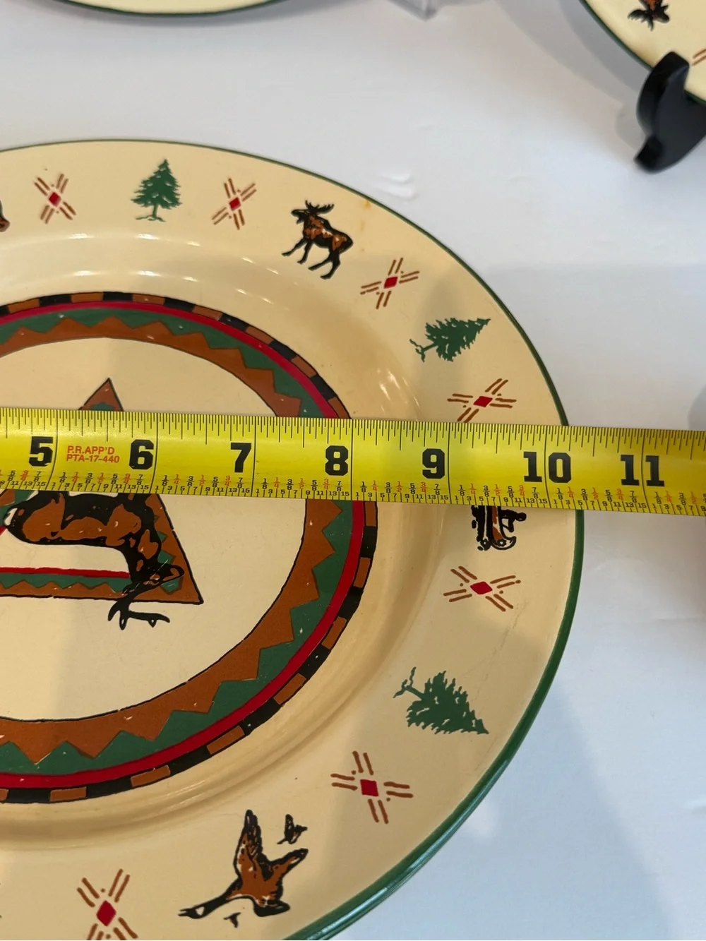 Set of 5 Lodge Enamel Midwest of Cannon Falls Plates - 4 Dinner Plates, 1 Serve